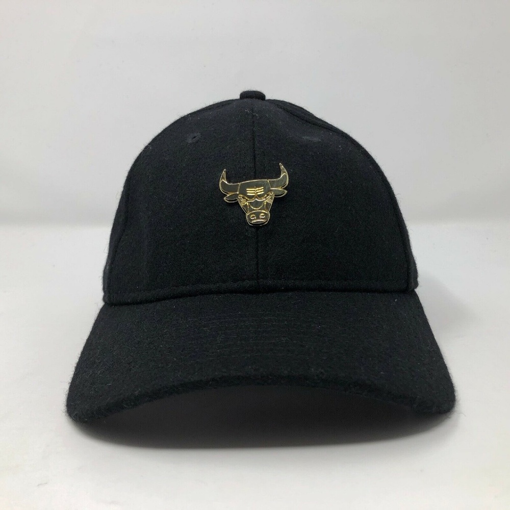 Chicago Bulls New Era 9TWENTY Strapback Hat Emblem
